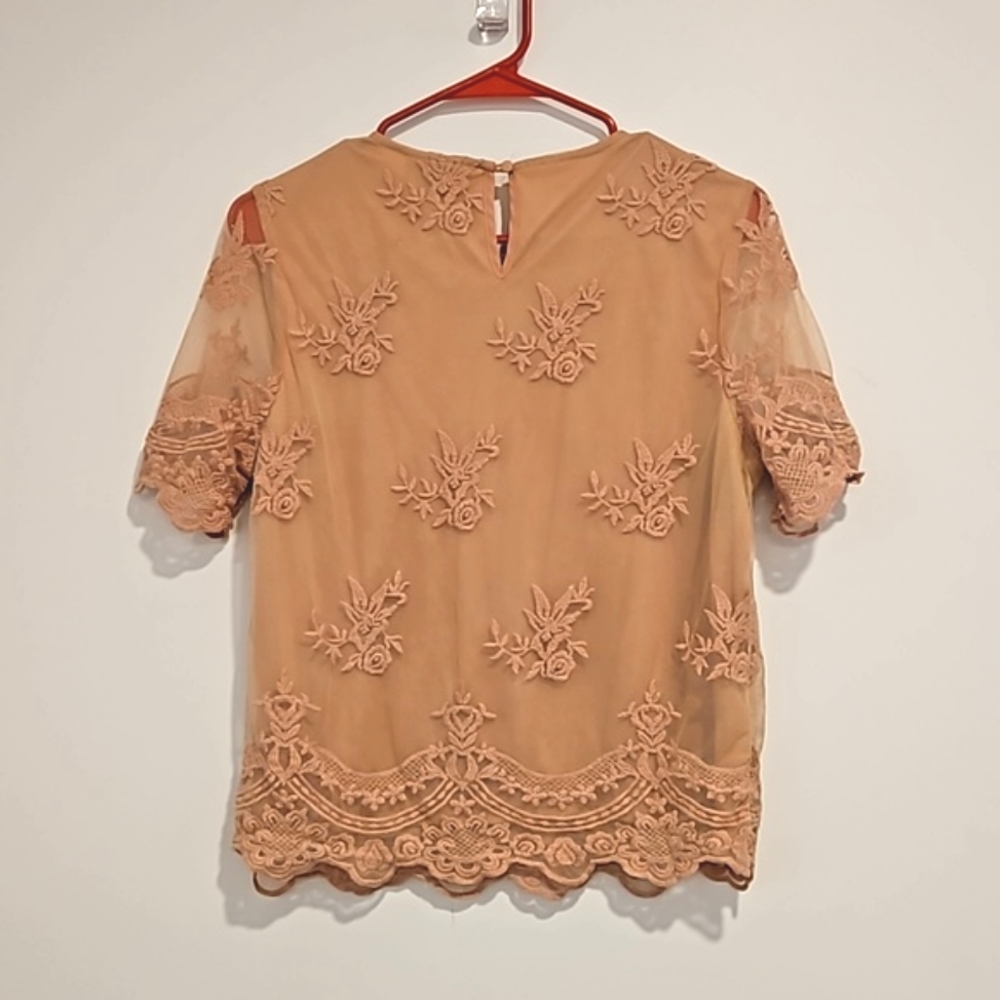 Forever 21 Collection  floral embroidered beige blush overlay lined Med. romance - Picture 5 of 8